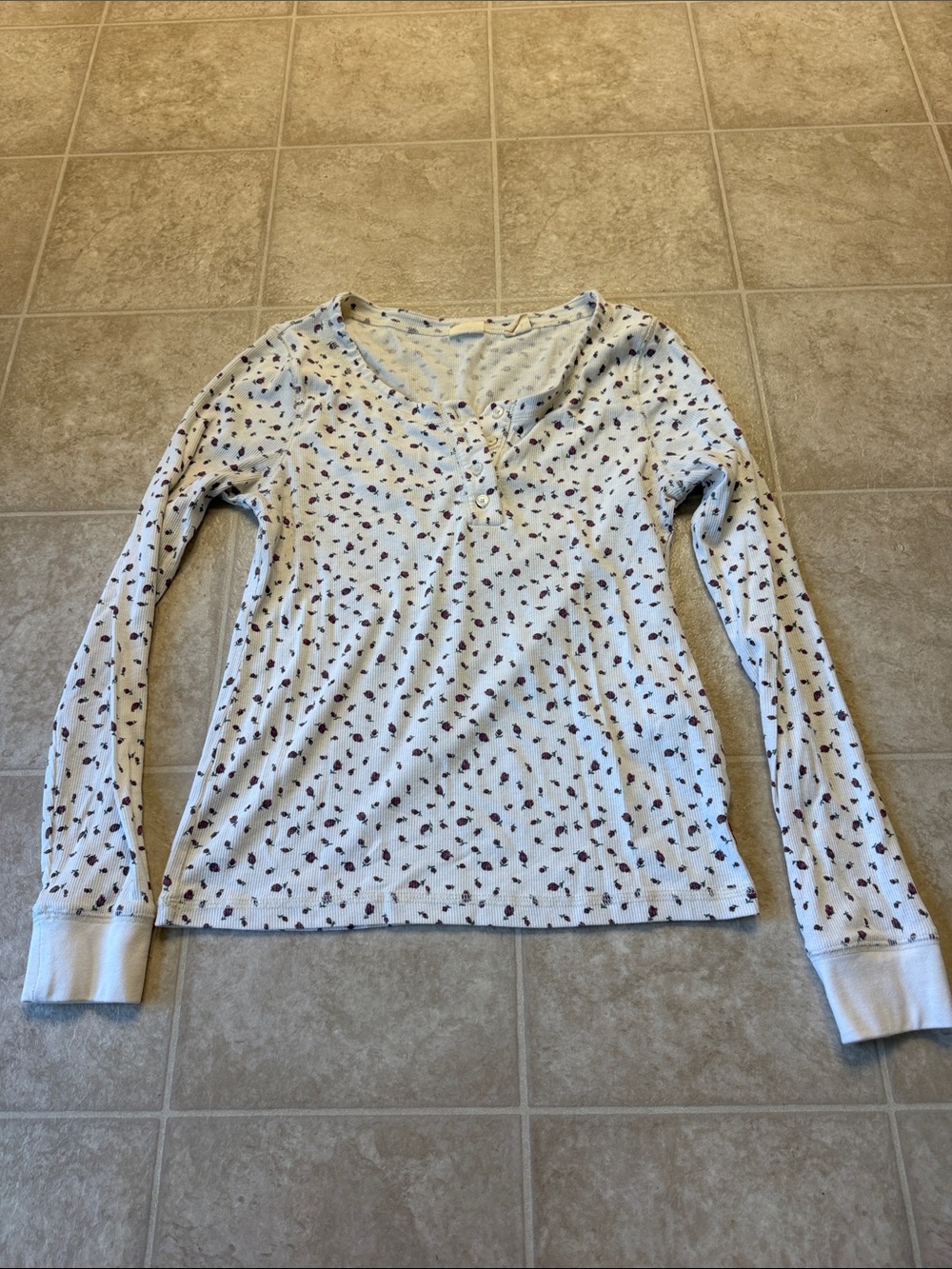 Levi's White Long-Sleeve Henley Top with Tiny Floral Print